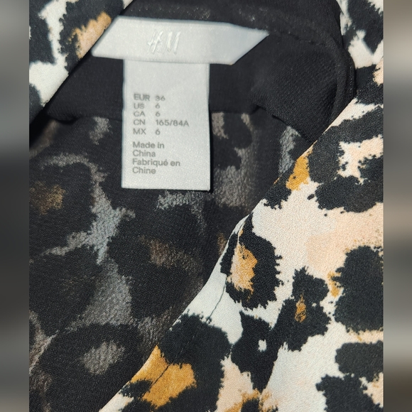 H&M Leopard Sleeveless Blouse - Picture 4 of 4